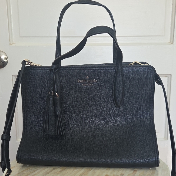 kate spade Handbags - Kate Spade Black Pebbled Leather Satchel